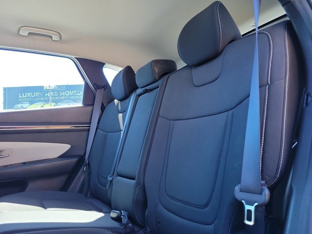 Used 2023 Hyundai Tucson SE image 13