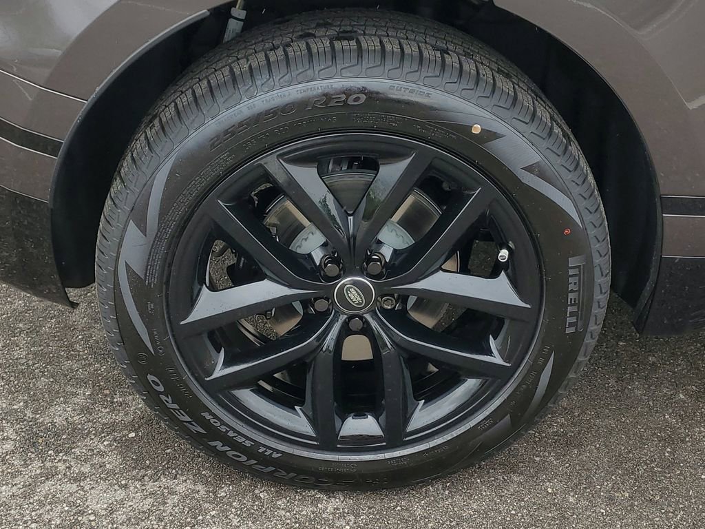 New 2026 Land Rover Range Rover Velar Dynamic SE image 5