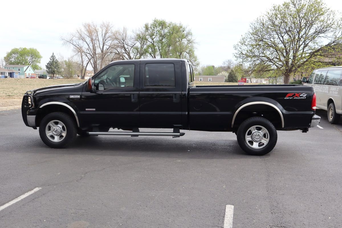 Used 2005 Ford F350 Lariat image 10