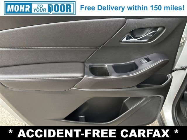Used 2022 Chevrolet Traverse LT image 30