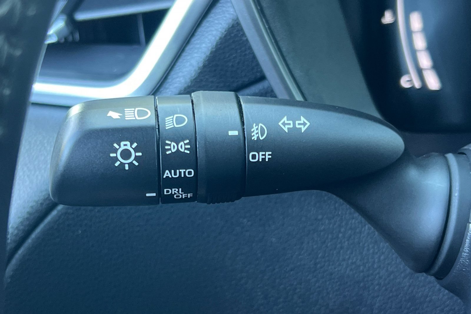 Certified 2025 Toyota Corolla Cross XLE FWD image 52
