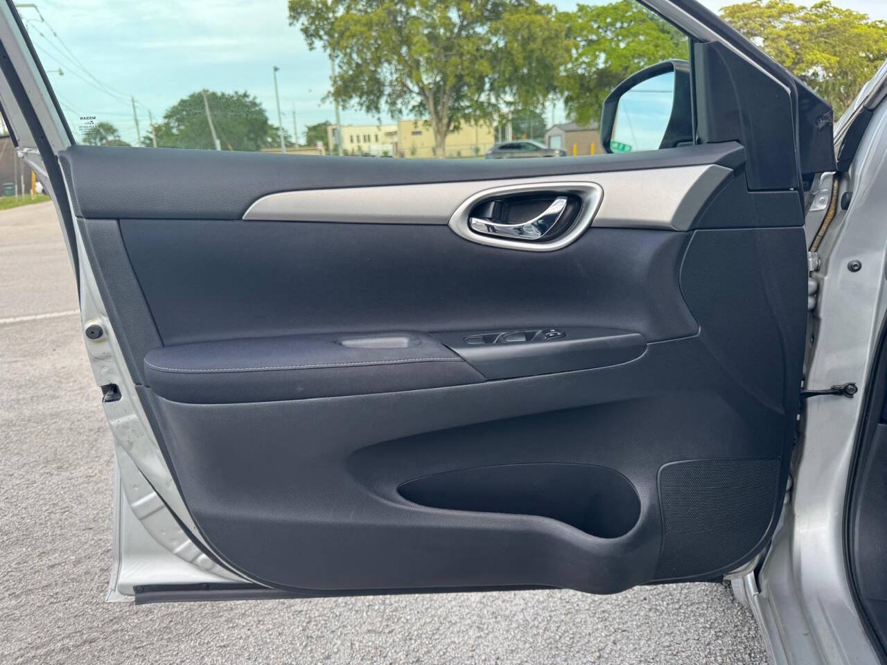 Used 2014 Nissan Sentra SV w/ SV Driver Package FWD image 14