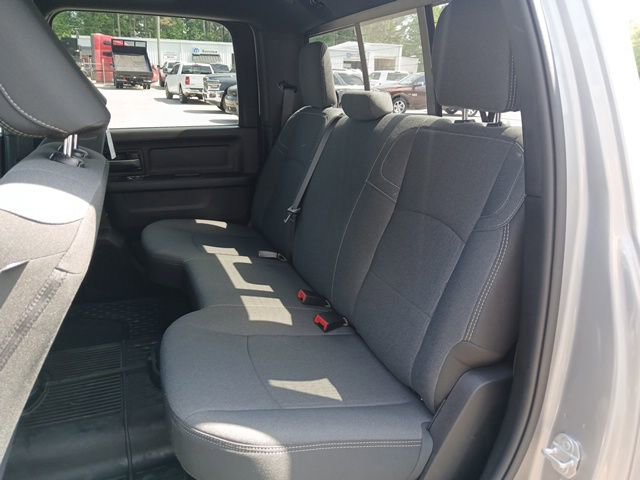 Used 2024 RAM 3500 Tradesman w/ Chrome Appearance Group AWD/4WD image 18