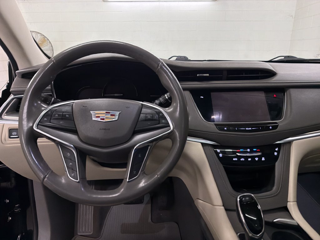 Used 2019 Cadillac XT5 Premium Luxury FWD image 7