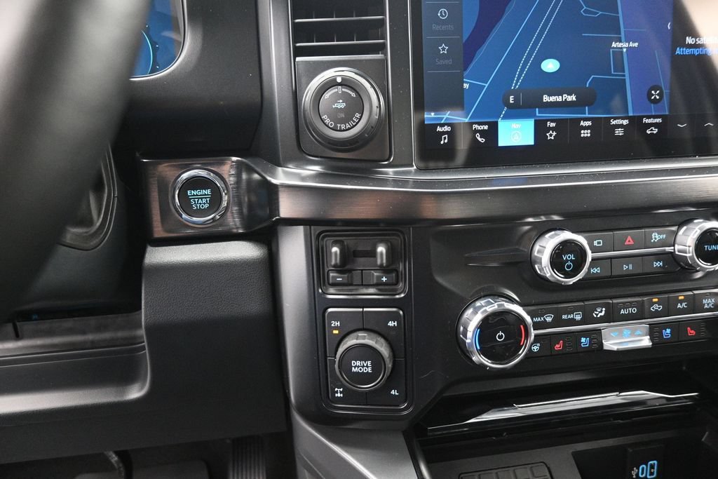 New 2026 Ford F250 Lariat w/ Black Appearance Package AWD/4WD image 18