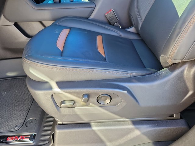 Used 2024 GMC Sierra 1500 AT4 w/ Technology Package image 14