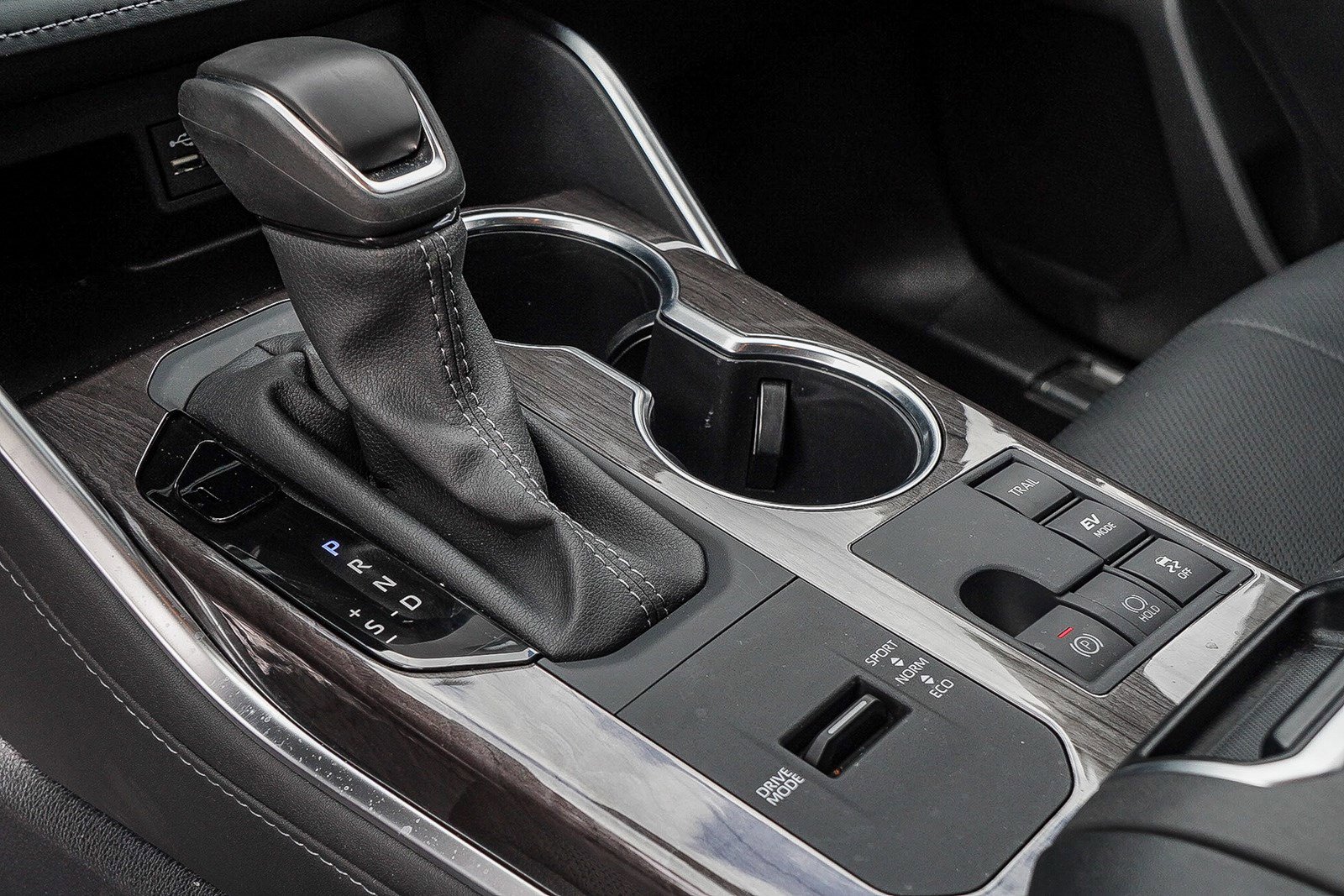 New 2025 Toyota Highlander Platinum image 22