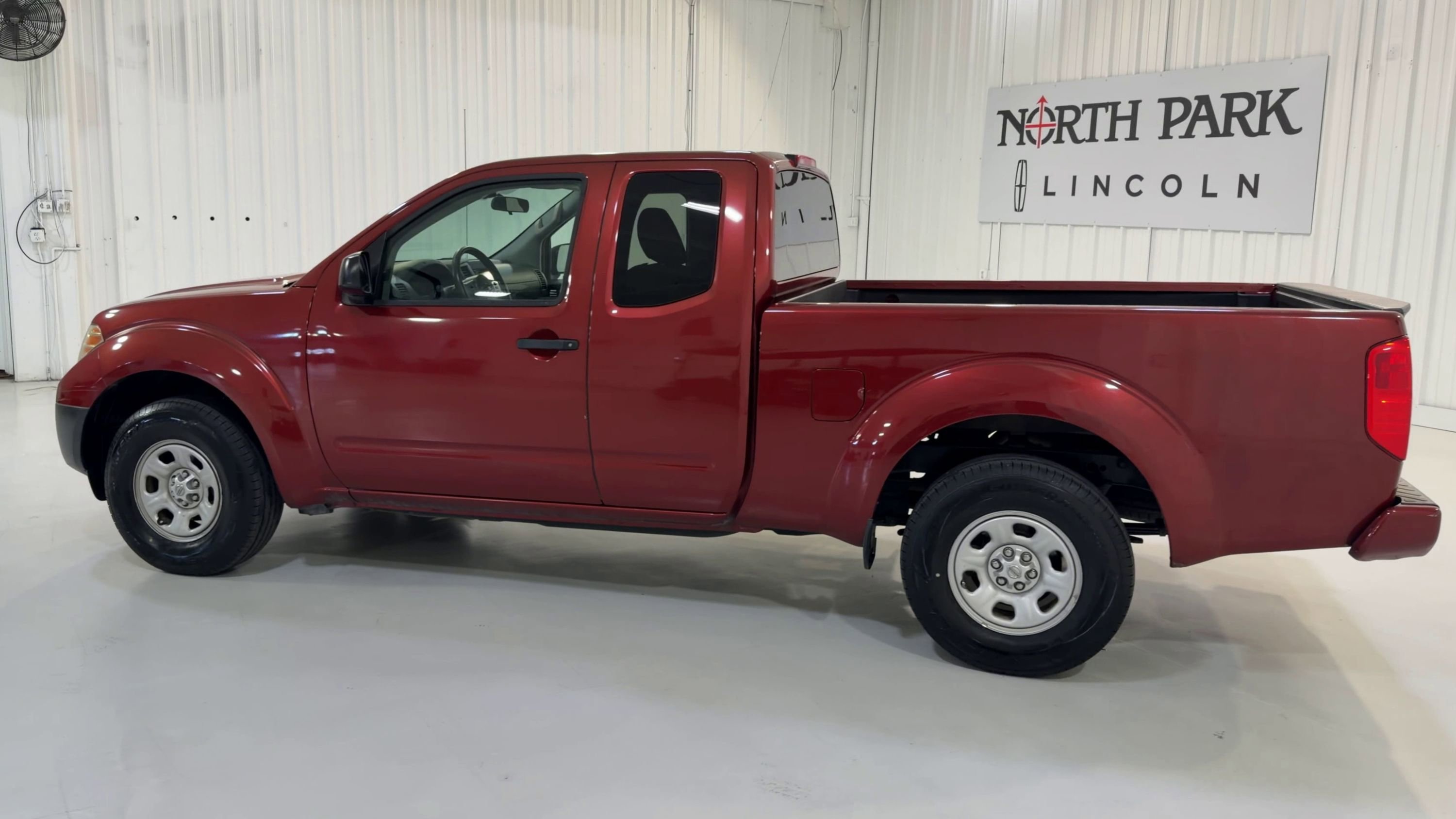 Used 2017 Nissan Frontier S RWD image 7