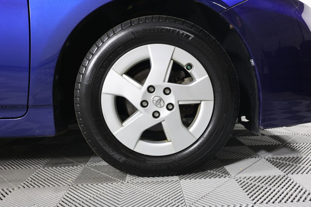 Used 2010 Toyota Prius Two image 6