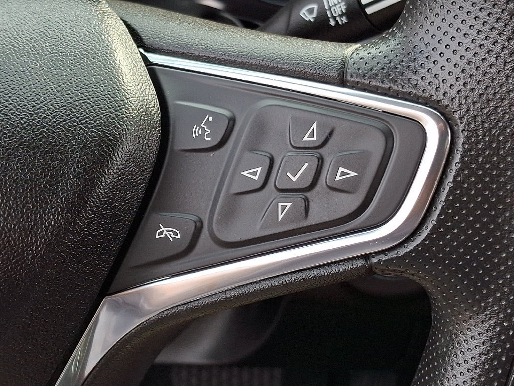 Used 2019 Chevrolet Equinox LT AWD/4WD image 27