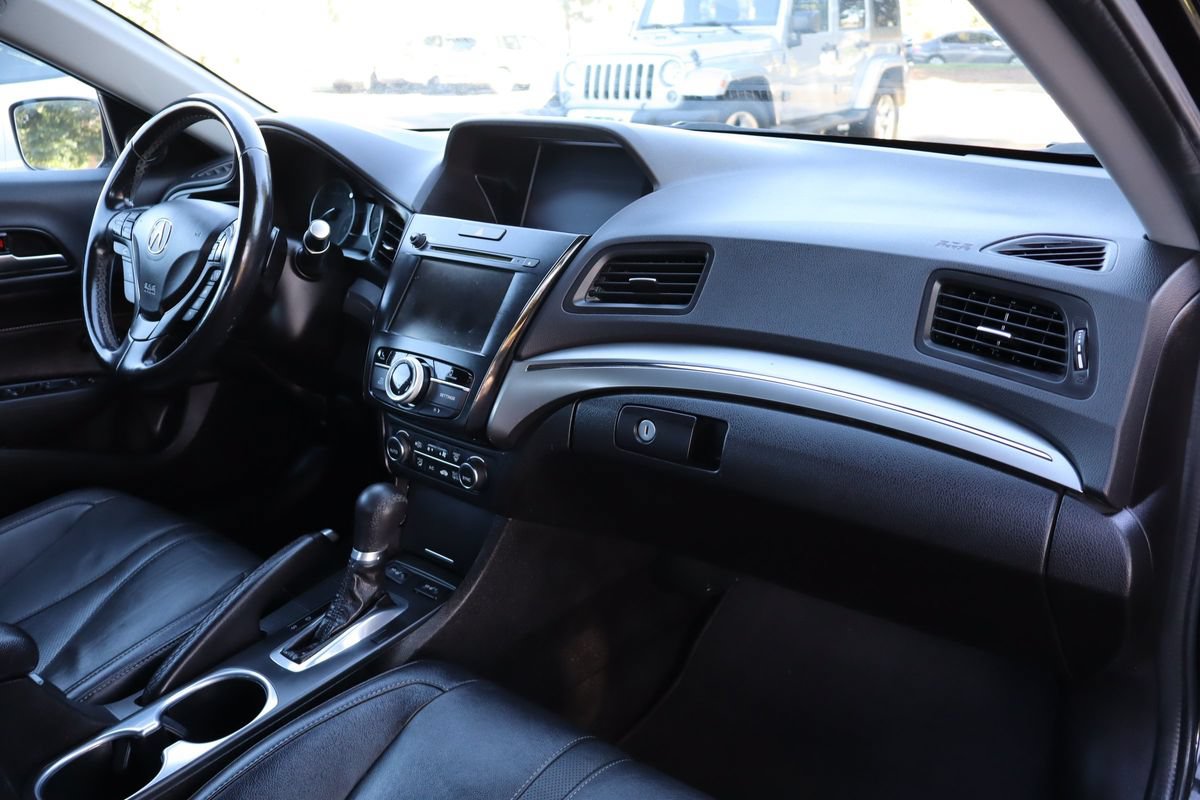 Used 2020 Acura ILX w/ Premium Package FWD image 17