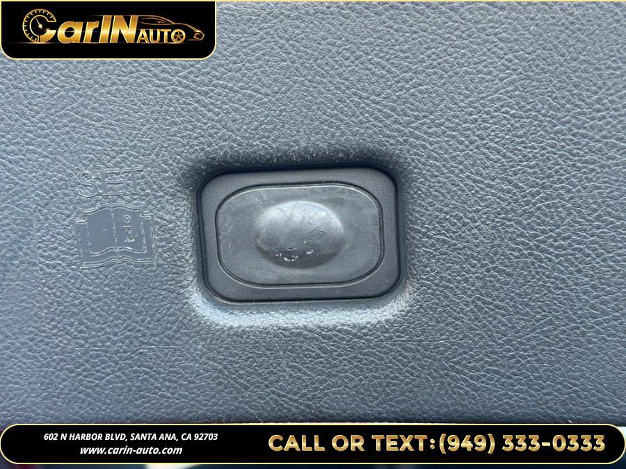 Used 2017 Lincoln MKX Select w/ Select Plus Package image 26