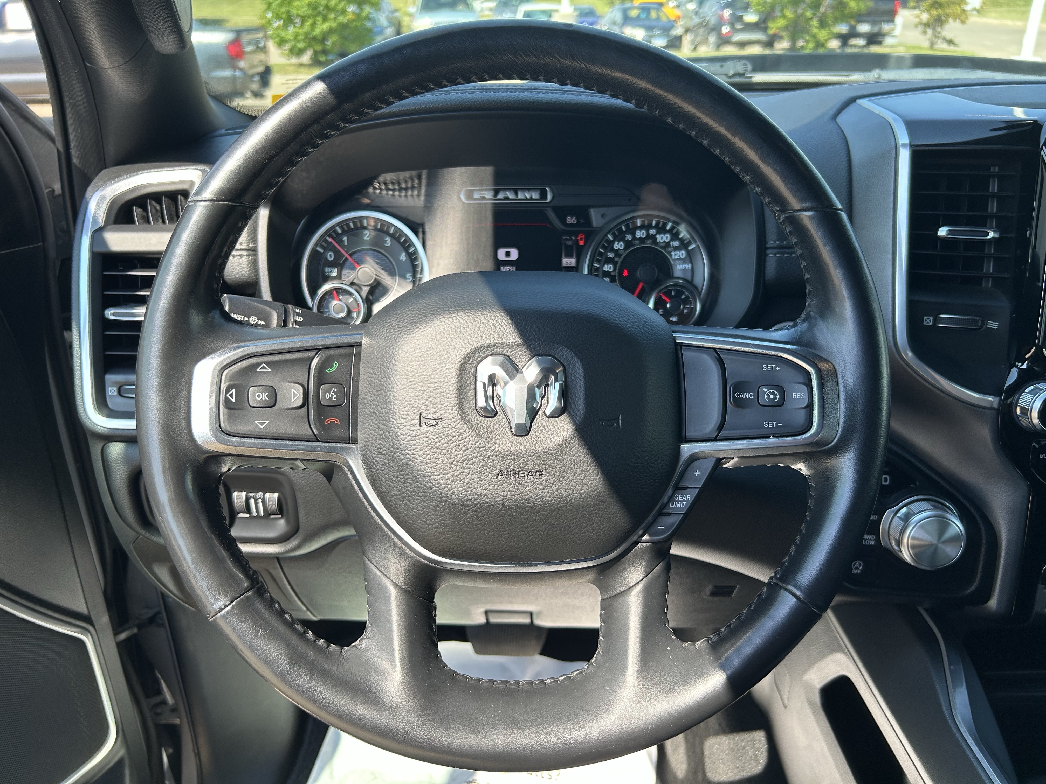 Used 2020 RAM 1500 Laramie AWD/4WD image 20