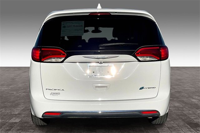 Used 2017 Chrysler Pacifica Touring Plus image 4