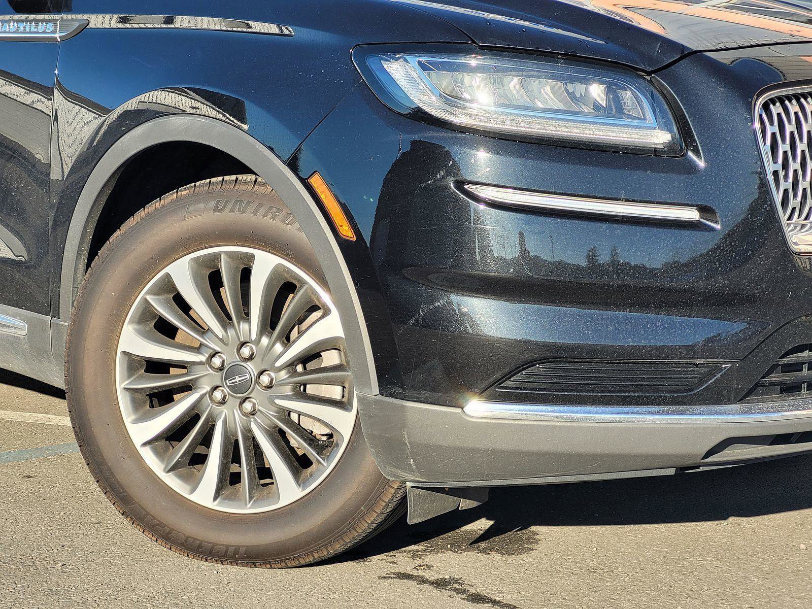 Used 2023 Lincoln Nautilus Reserve AWD/4WD image 4