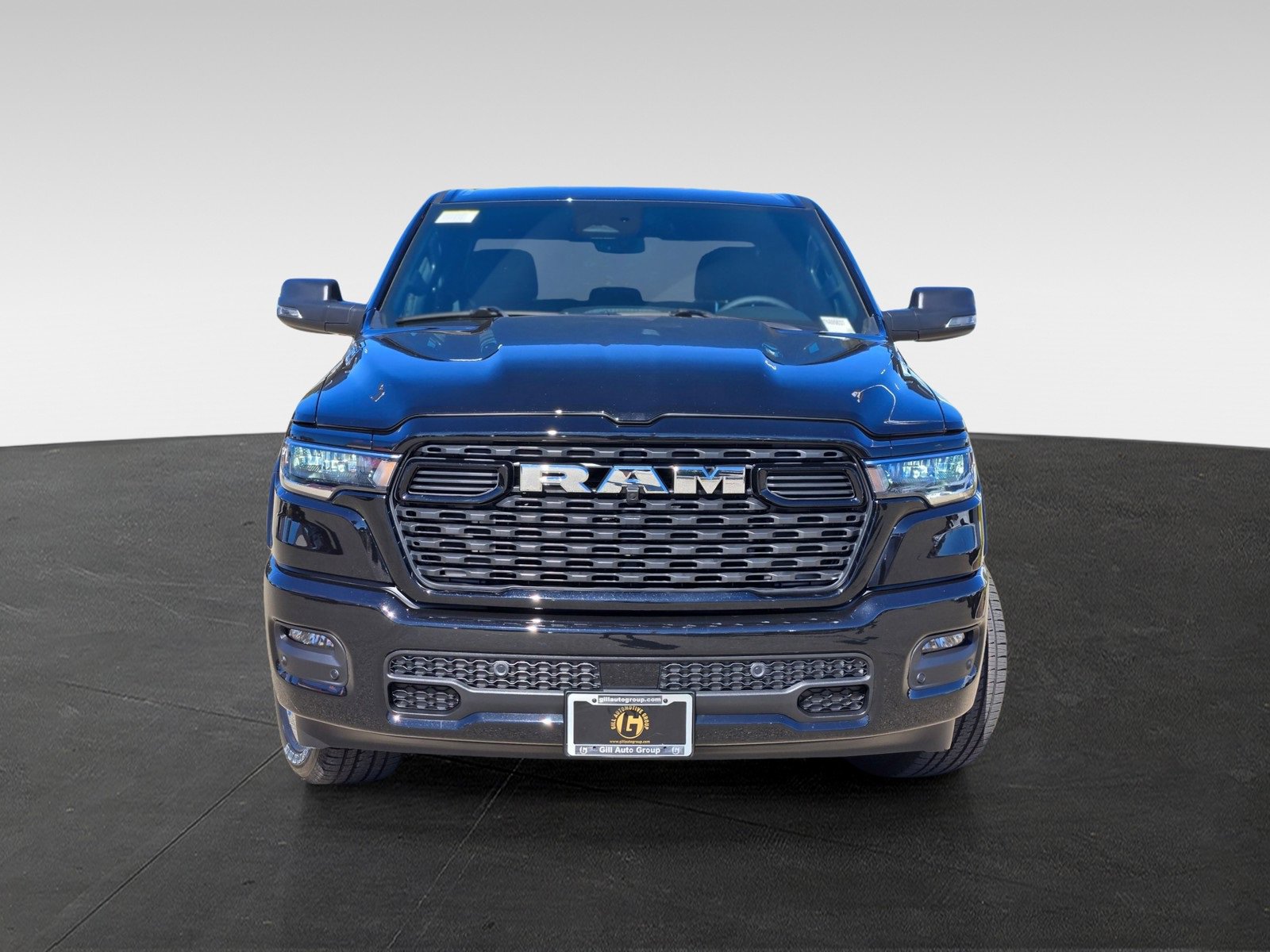 New 2026 RAM 1500 4x4 Crew Cab image 2
