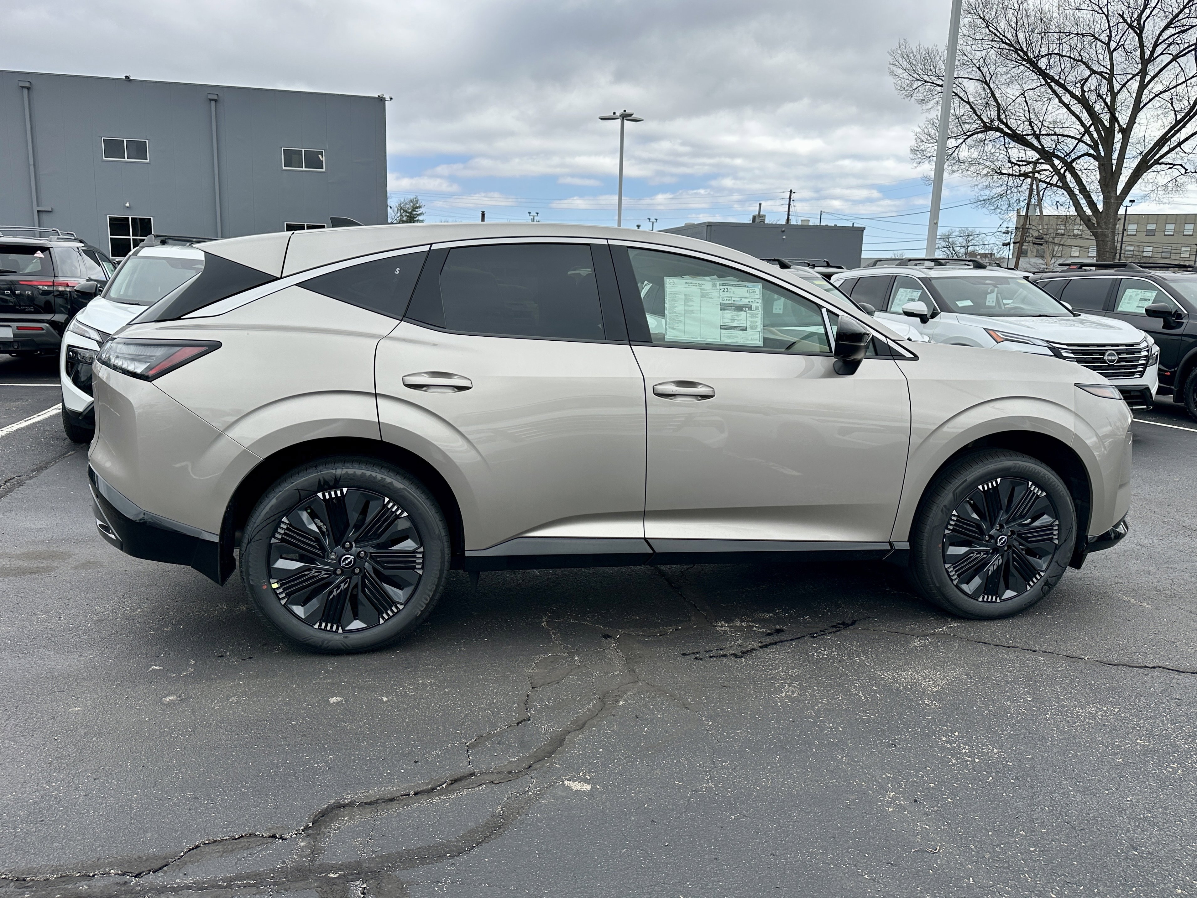 New 2026 Nissan Murano Platinum image 3