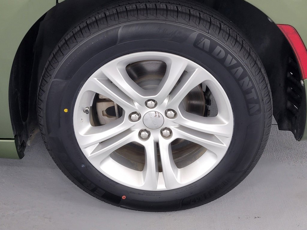 Used 2022 Dodge Charger SXT RWD image 11