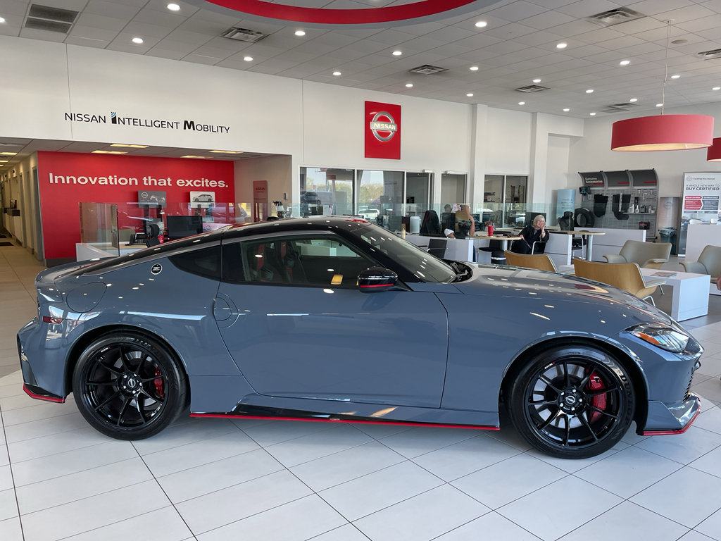 Used 2025 Nissan Z NISMO w/ Floor Mat Package image 23