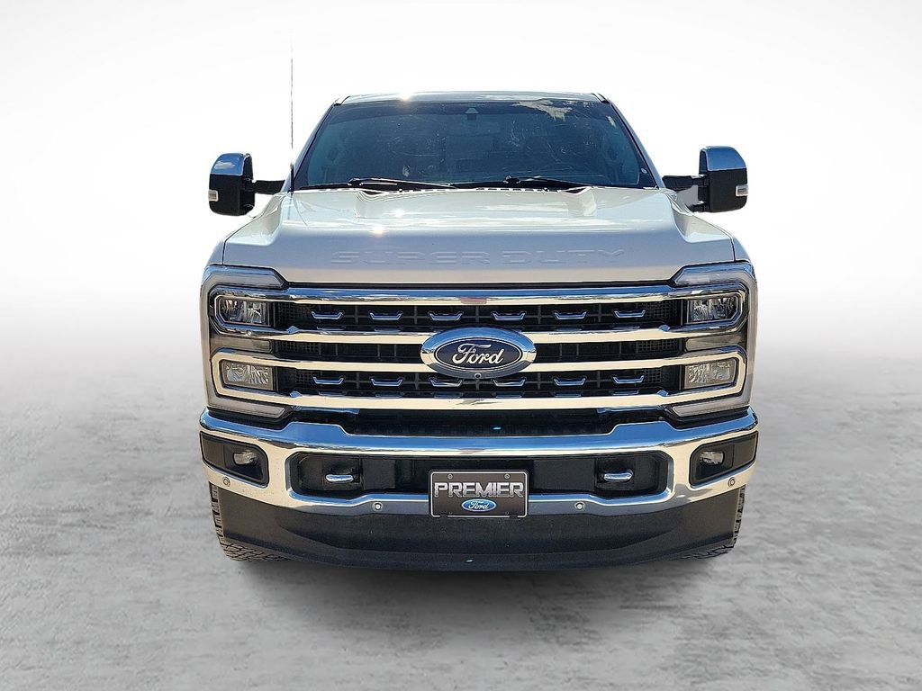 Used 2023 Ford F250 Lariat w/ Lariat Ultimate Package AWD/4WD image 3