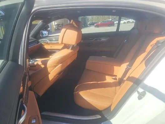 Used 2019 BMW 740i w/ M Sport Package image 15