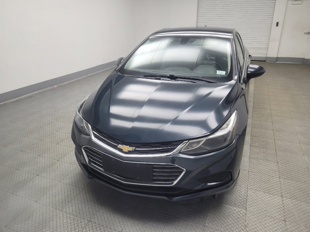 Used 2017 Chevrolet Cruze LT w/ Convenience Package FWD image 15