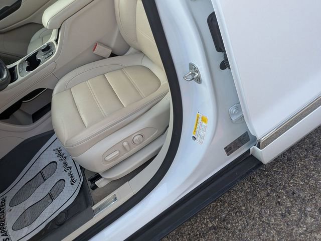 Used 2020 GMC Acadia Denali w/ LPO, Floor Liner Package image 33