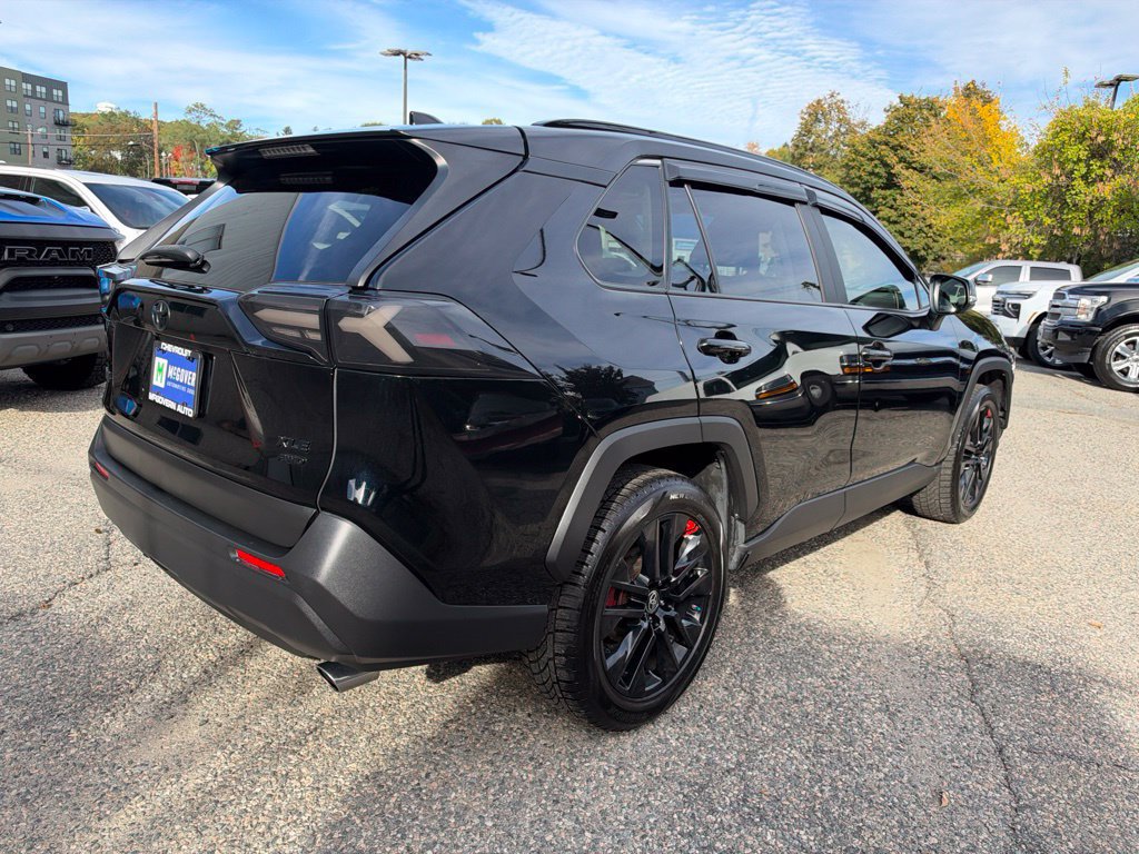 Used 2019 Toyota RAV4 XLE Premium w/ Cold Weather Package AWD/4WD image 6