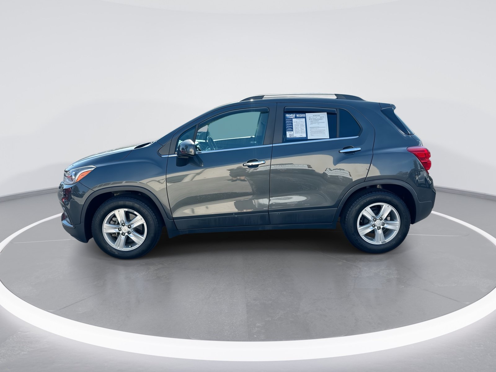 Used 2020 Chevrolet Trax LT w/ Driver Confidence Package FWD image 6