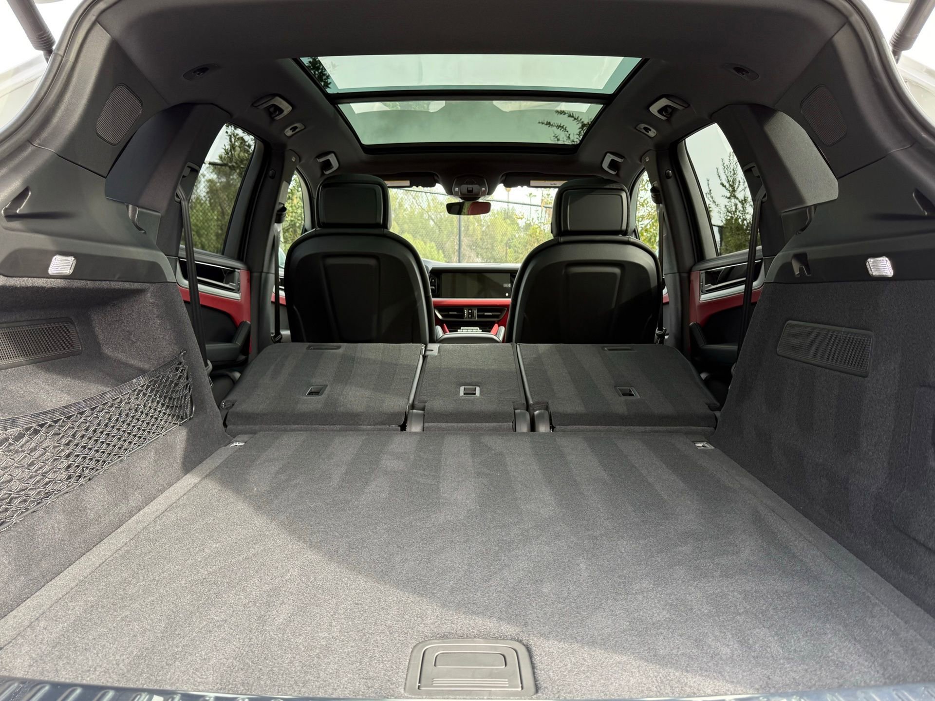 Used 2026 Porsche Cayenne image 34