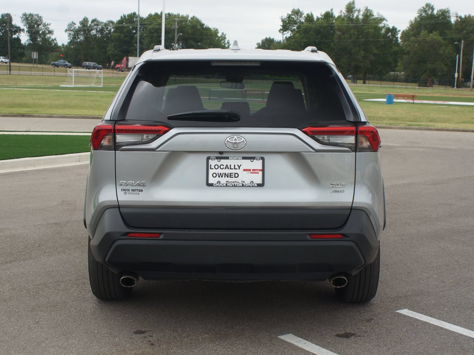 Used 2025 Toyota RAV4 XLE AWD/4WD image 3