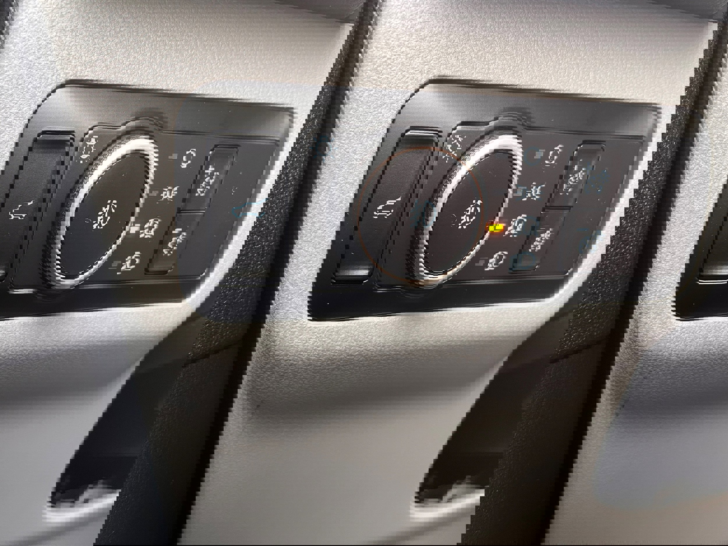 New 2026 Ford Escape Platinum w/ Premium Technology Package image 30