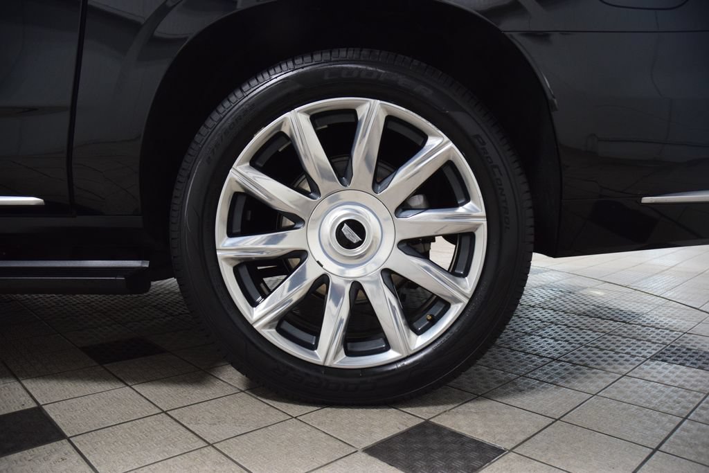 Used 2024 Cadillac Escalade ESV Premium Luxury Platinum AWD/4WD image 22
