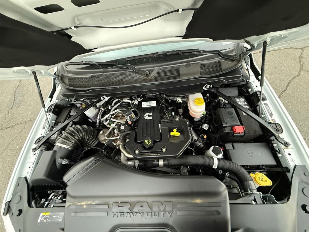 Used 2026 RAM 3500 Limited image 33