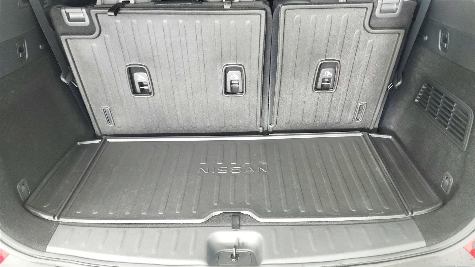 Used 2023 Nissan Pathfinder Rock Creek AWD/4WD image 12