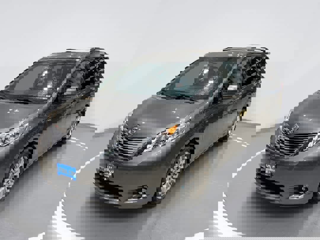 Used 2017 Toyota Sienna XLE