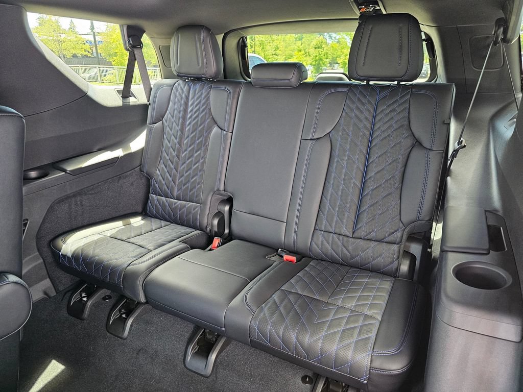 Used 2026 Cadillac Escalade IQL Luxury AWD/4WD image 18