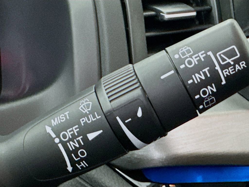 Used 2026 Honda Odyssey Touring image 16