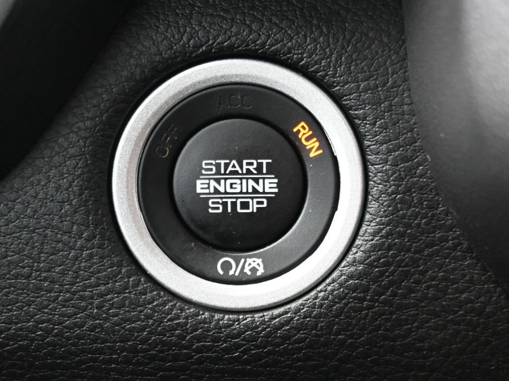 Used 2024 RAM 1500 Laramie image 23