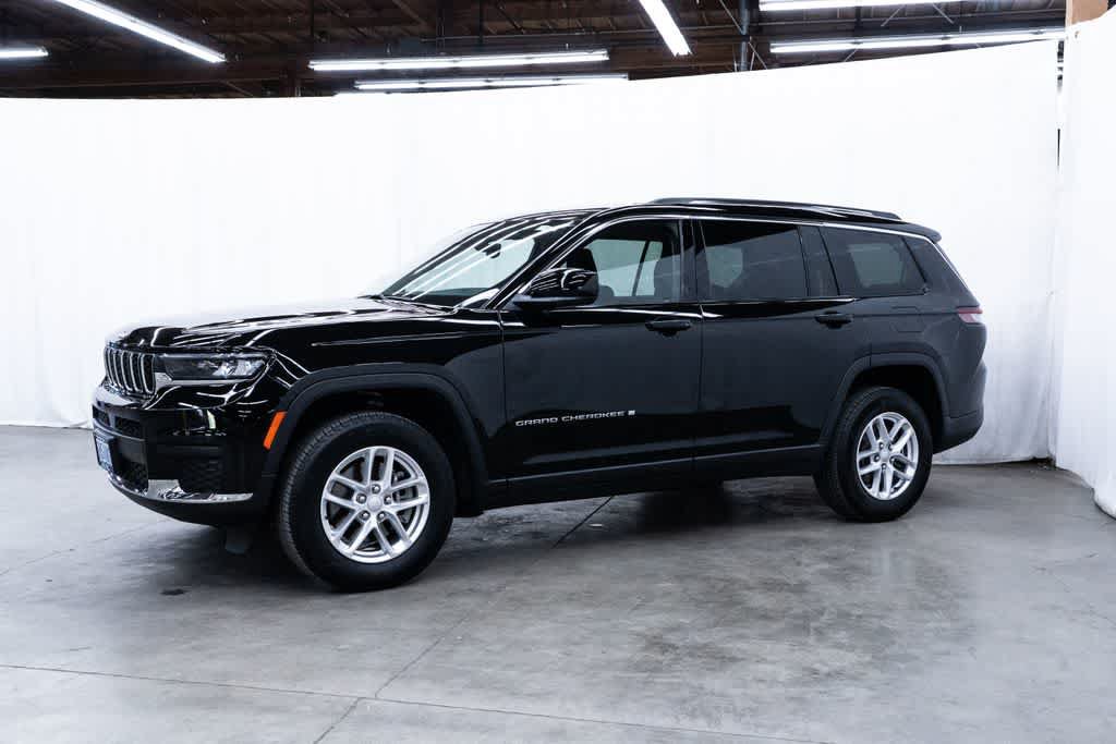 Used 2023 Jeep Grand Cherokee L Laredo w/ Trailer Tow Group (B) AWD/4WD image 3