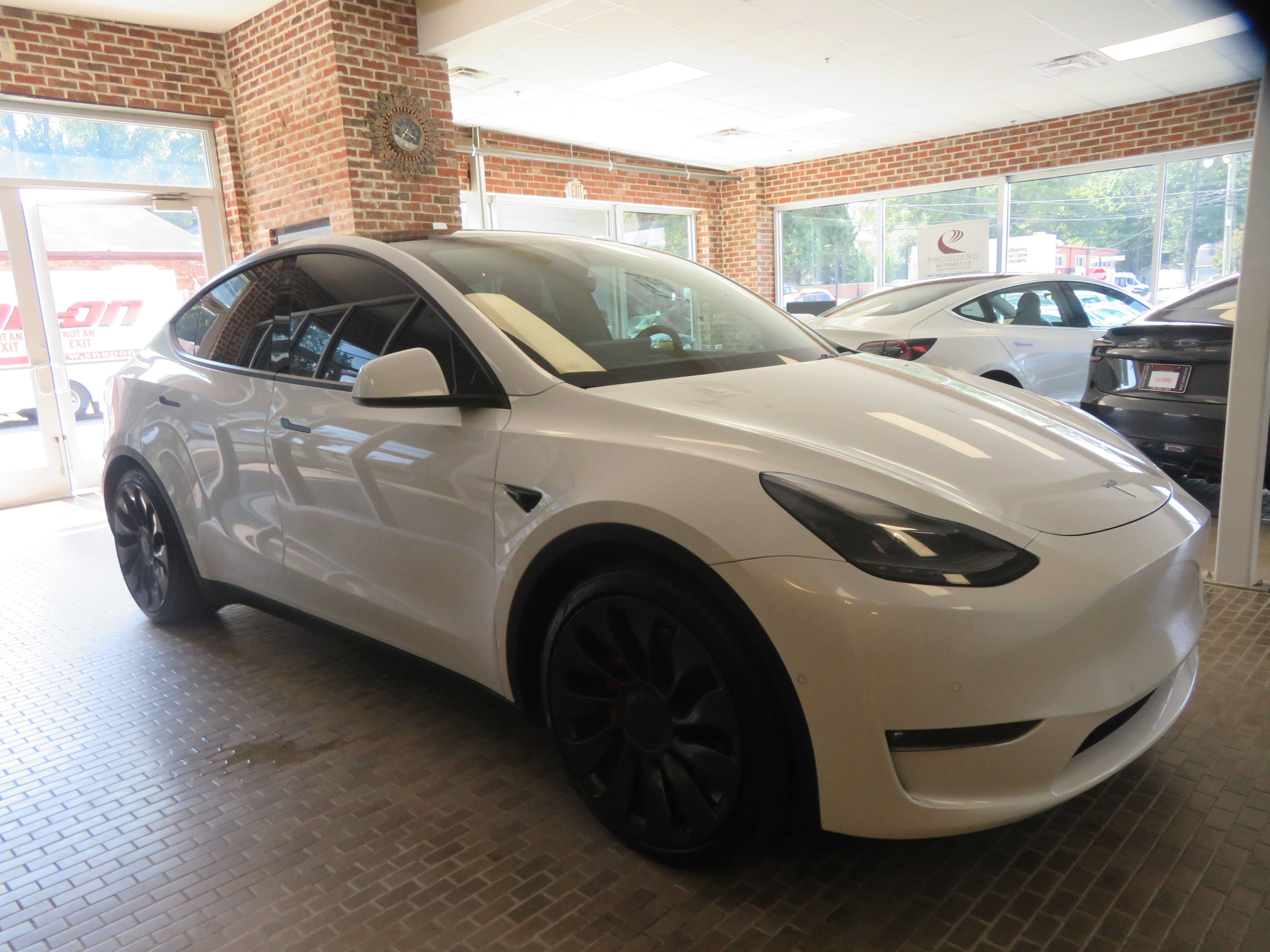 Used 2022 Tesla Model Y Performance AWD/4WD image 50