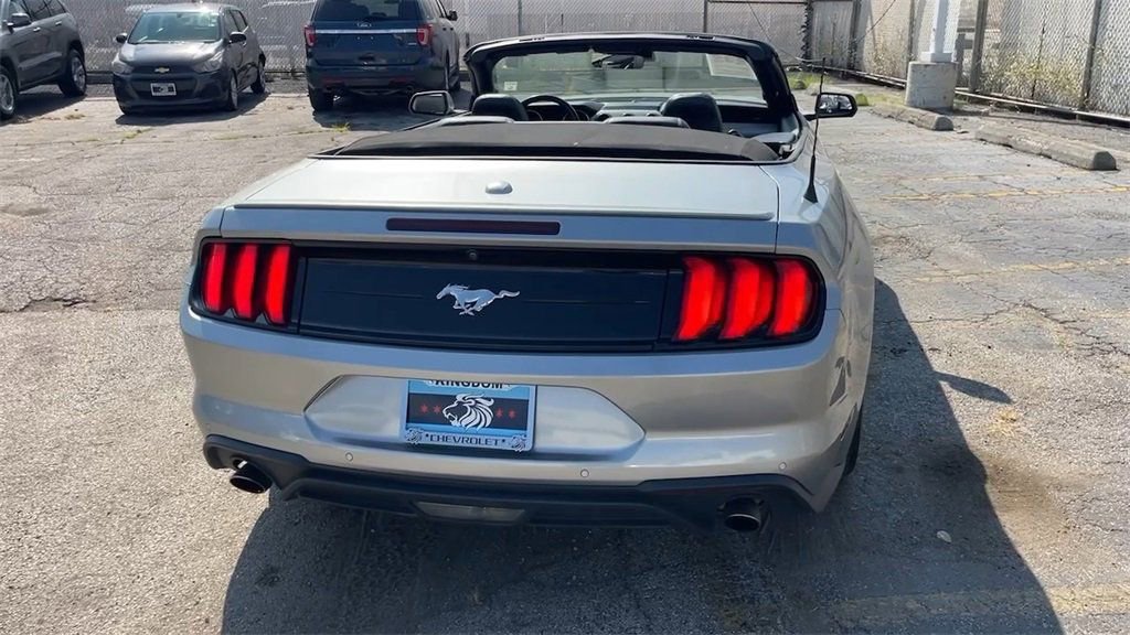 Used 2023 Ford Mustang Premium image 5