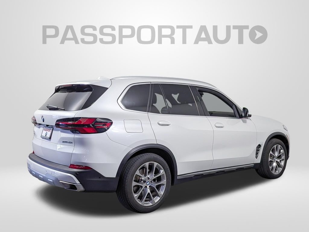 Used 2024 BMW X5 xDrive40i w/ Premium Package AWD/4WD image 7