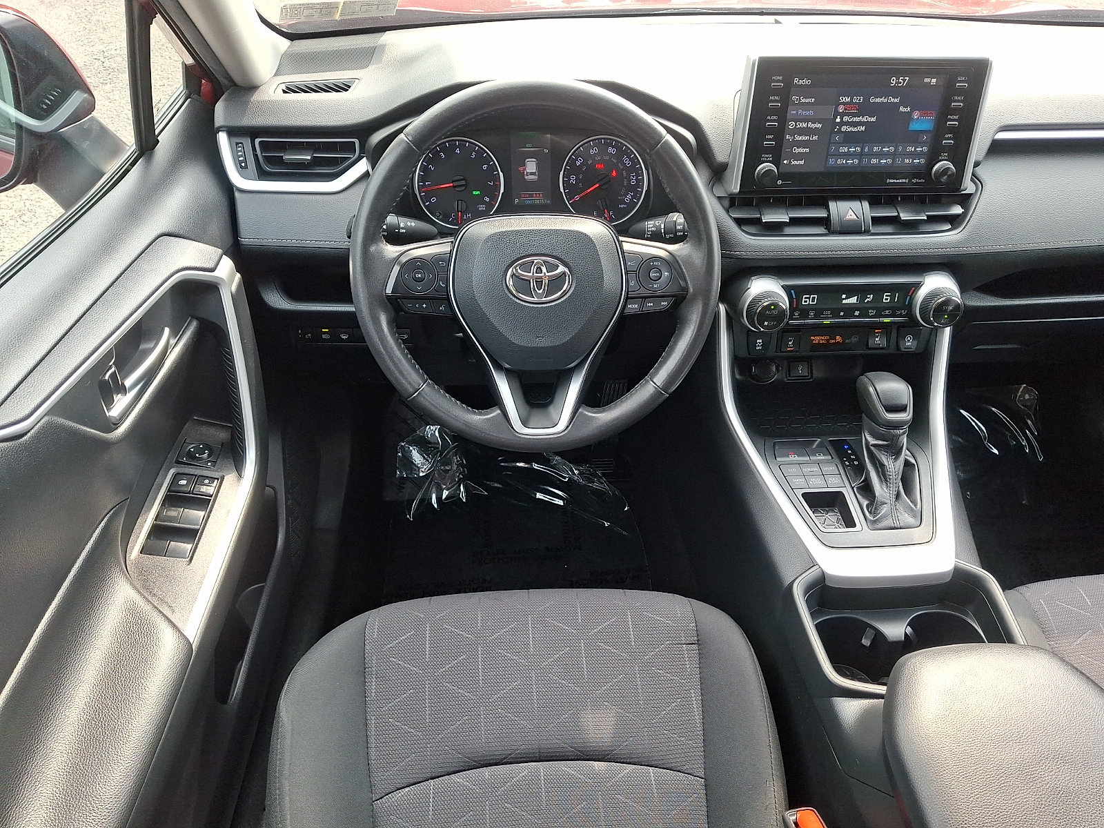 Used 2020 Toyota RAV4 XLE w/ Convenience Package AWD/4WD image 12