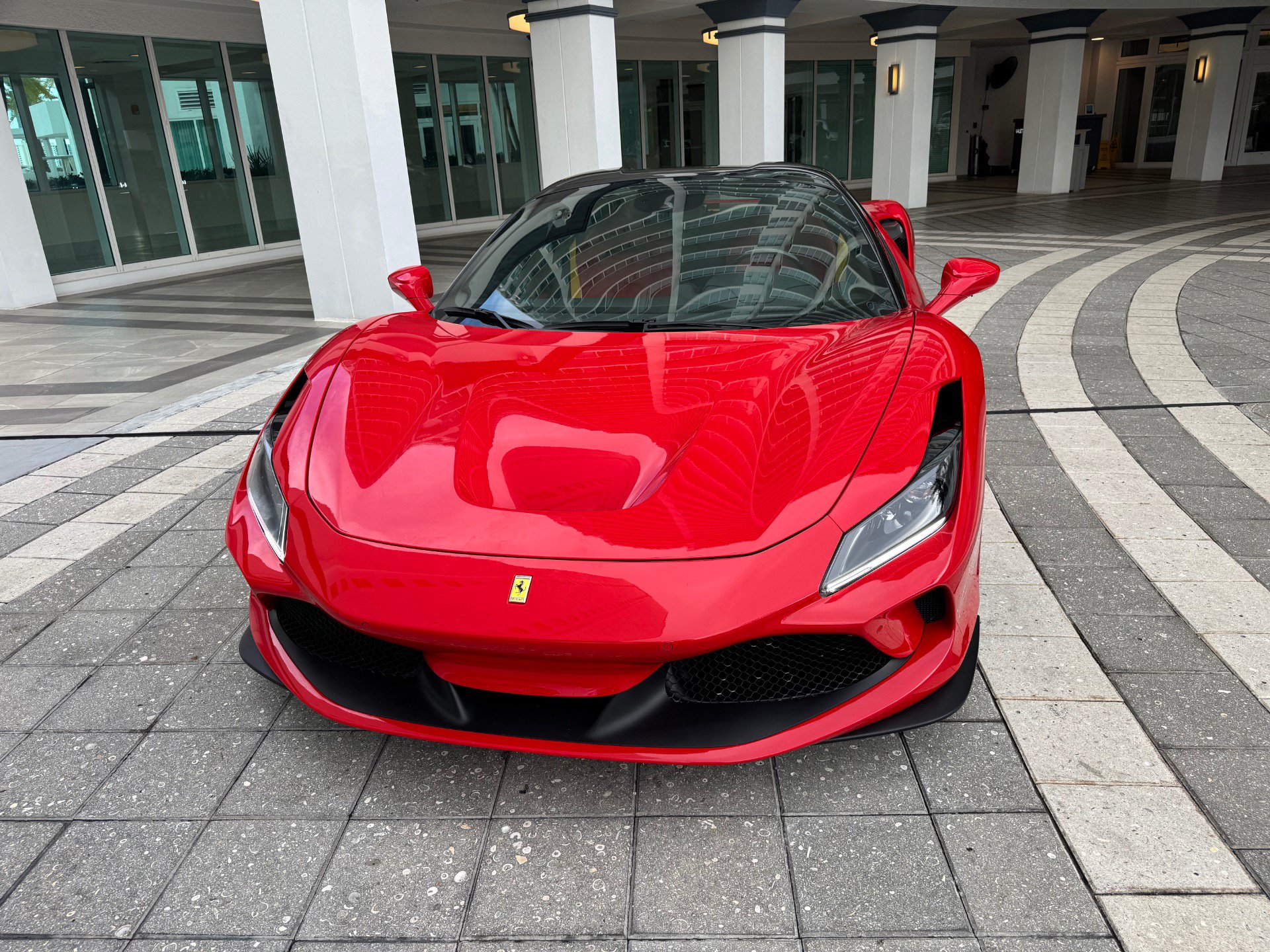 Used 2023 Ferrari F8 Tributo RWD image 5