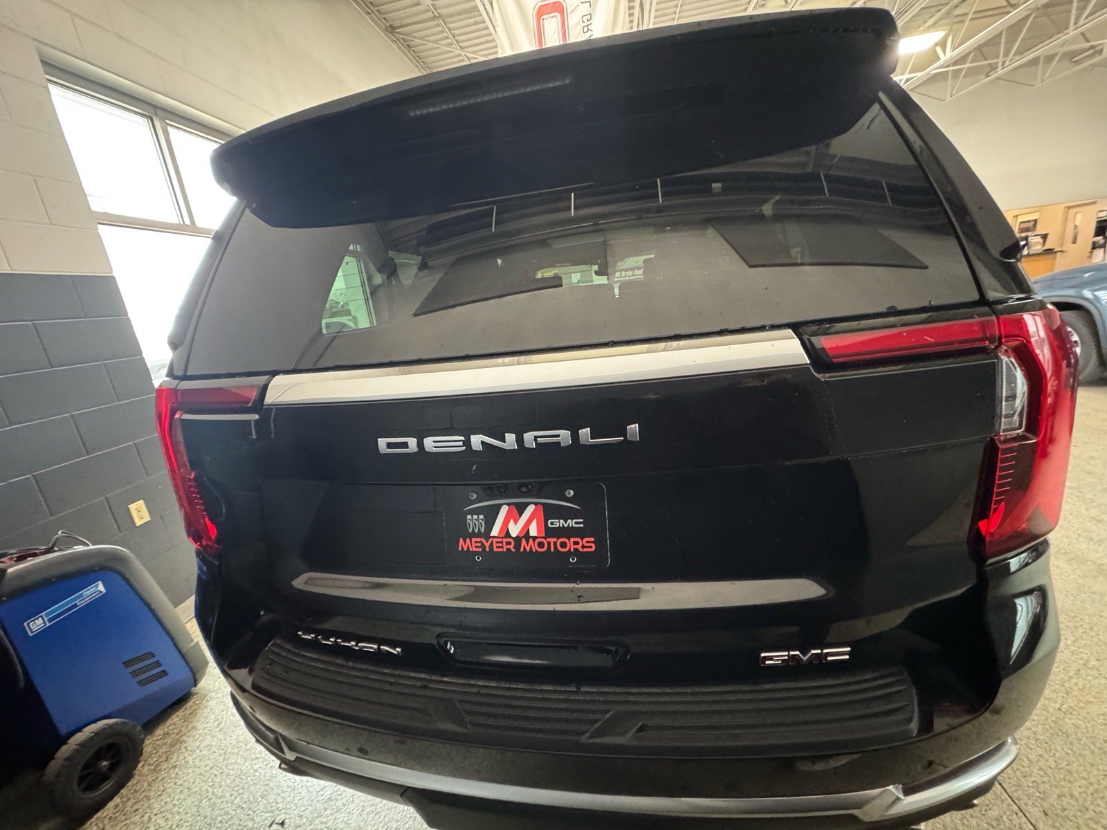 New 2026 GMC Yukon XL Denali w/ Denali Reserve Package image 6