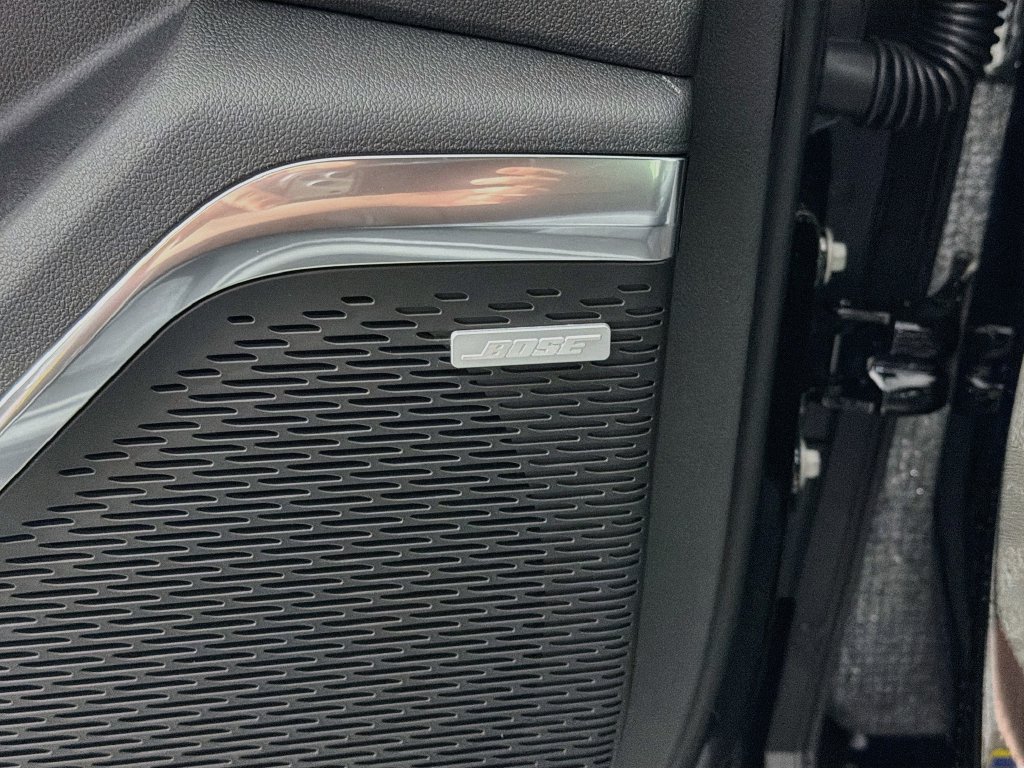 New 2027 Chevrolet Traverse LT w/ Enhanced Driving Package FWD image 19