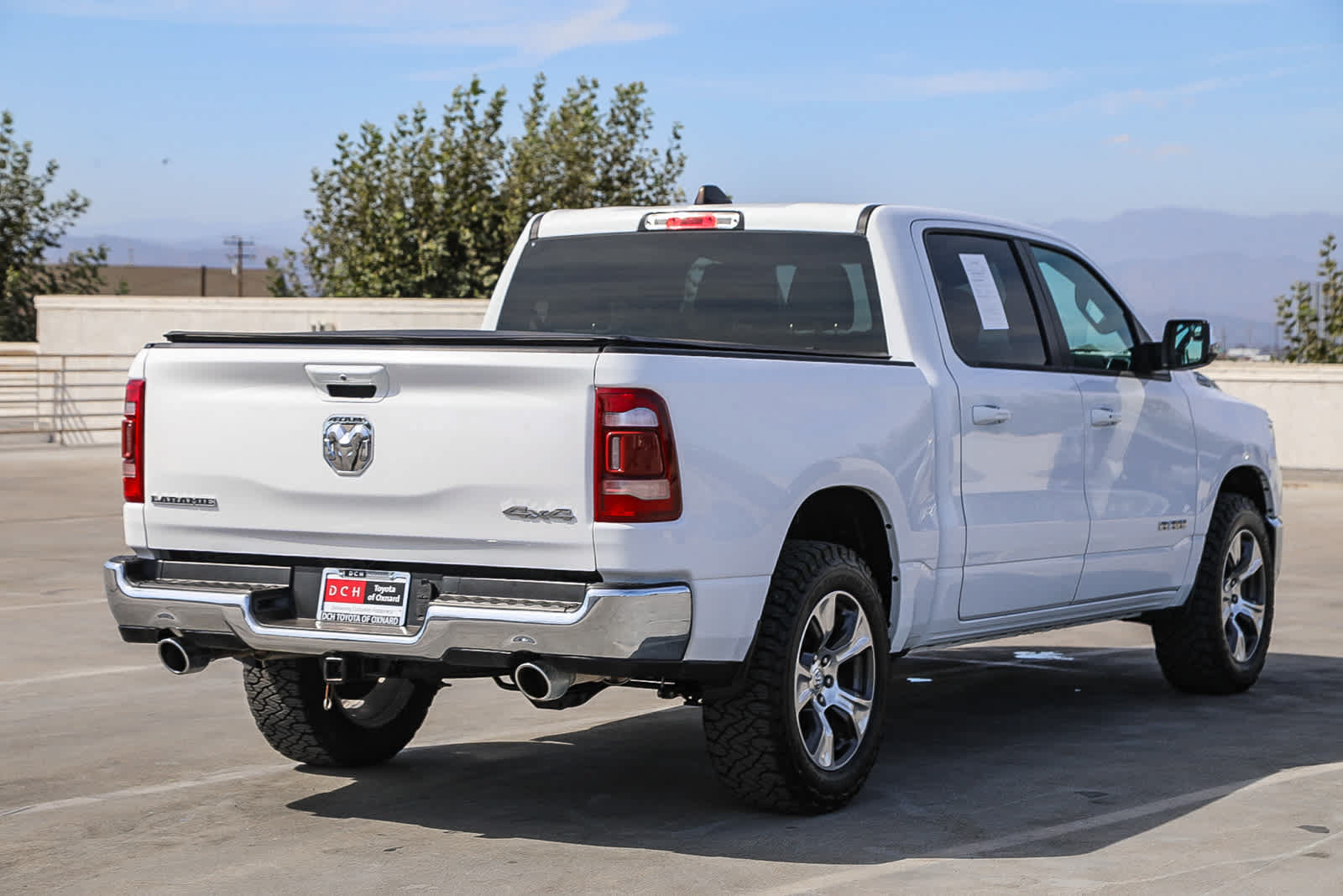 Used 2023 RAM 1500 Laramie AWD/4WD image 5