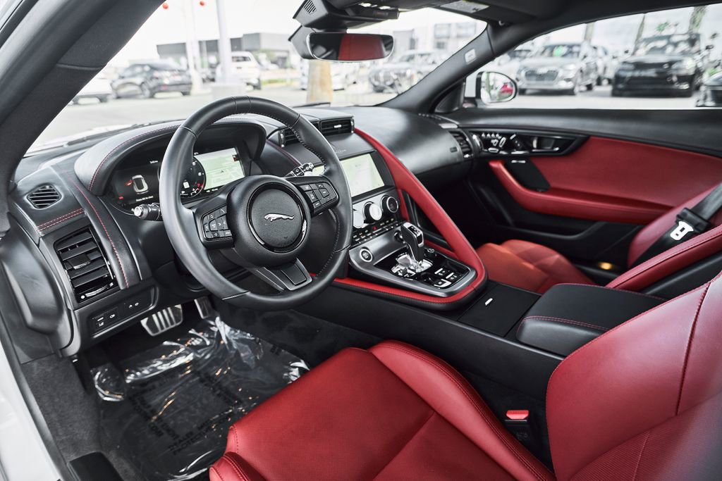 Used 2023 Jaguar F-TYPE Coupe RWD image 2