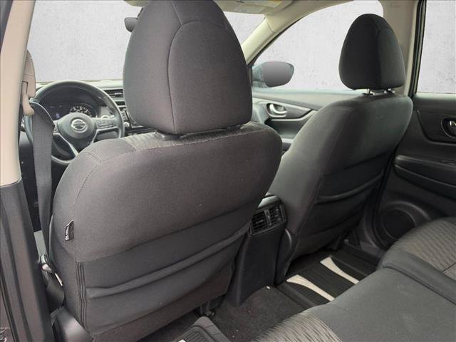 Used 2019 Nissan Rogue SV FWD image 16